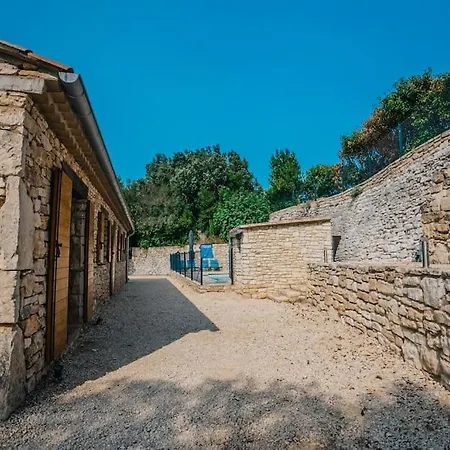 ヴィラ Avec Piscine Privee Et Jardin En Ardeche *