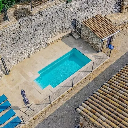 Avec Piscine Privee Et Jardin En Ardeche