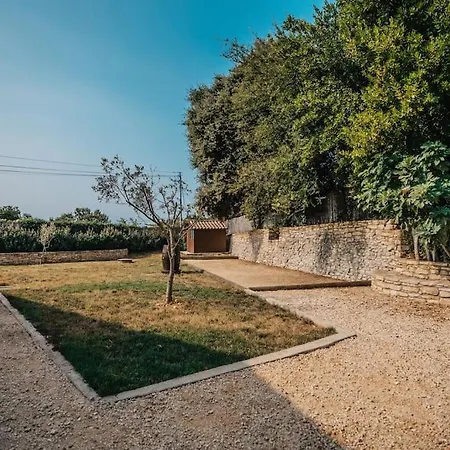 Avec Piscine Privee Et Jardin En Ardeche Villa Orgnac-l'Aven